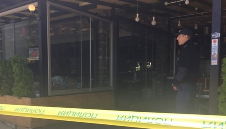 Охранителят бил до боса във фаталната вечер, когато във "4 you" нахлул Митьо Очите Охранителят бил до боса във фаталната вечер, когато във "4 you" нахлул Митьо Очите