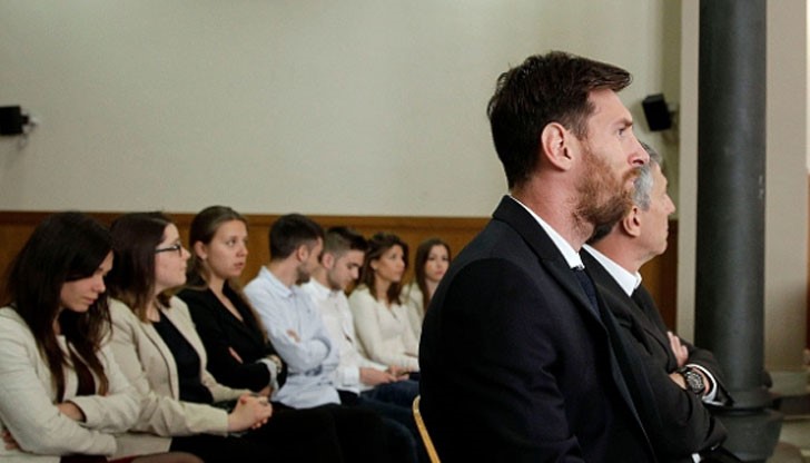 Меси и баща му се явиха в съда в четвъртък и отрекоха да са извършили нещо нередно Меси и баща му се явиха в съда в четвъртък и отрекоха да са извършили нещо нередно