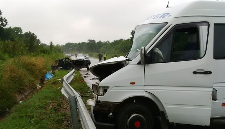 След месец в кома в болницата в Шумен, шофьорът пострадал в катастрофата е издъхнал
