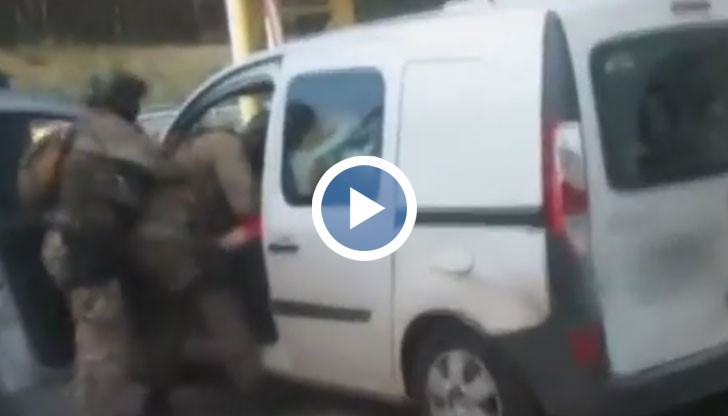 Французинът искал да атакува магистрали, мостове и религиозни храмове