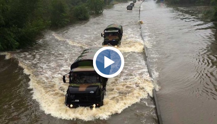 Река Сена прелива в Париж, нивото й скочи с 4 метра