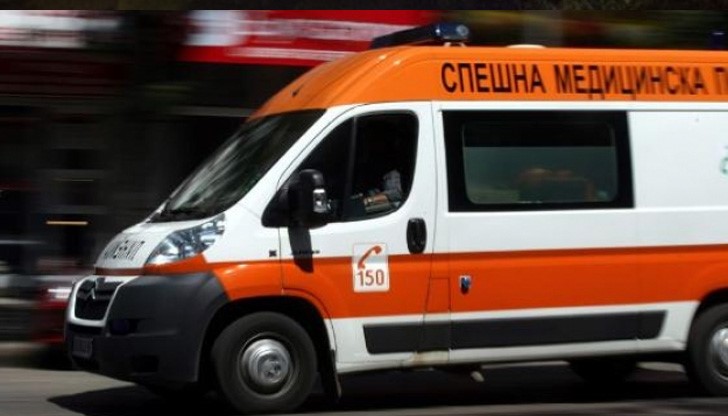 Момичето се е качило на междублоковото пространство между 14-ия и 15-ия етаж, след което скочило