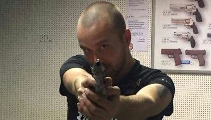 Мъж заплашва деца, които му крадат пепелниците: После ако трябва и родителите ще си изядат шамарите и готово