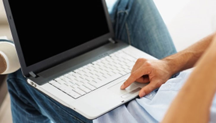 Снимките, показвани в сайта, са на дами, облечени изключително "прилично" Снимките, показвани в сайта, са на дами, облечени изключително "прилично"