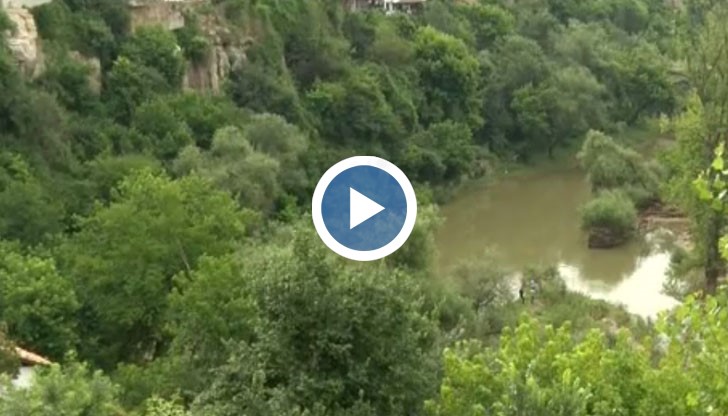 А докато това бъде сторено, прокуратурата започва спешна проверка