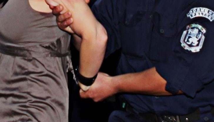 Дияна С. се издирва за извършени деяния, определени като трафик на хора Дияна С. се издирва за извършени деяния, определени като трафик на хора