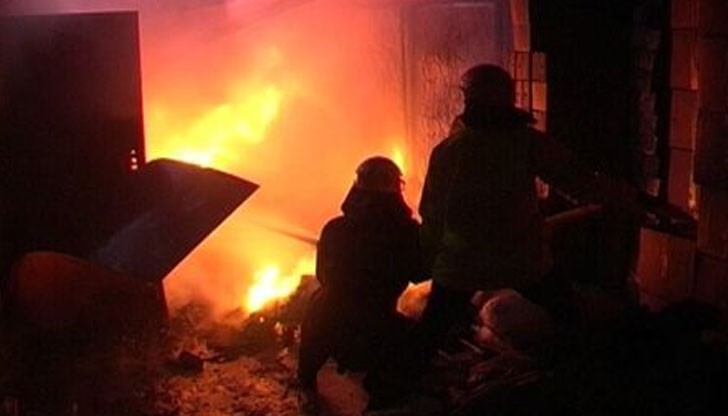 Гаражът е собственост на мъж от Русе, а е стопанисван от фирма и е използван като складово помещение / Снимката е илюстративна