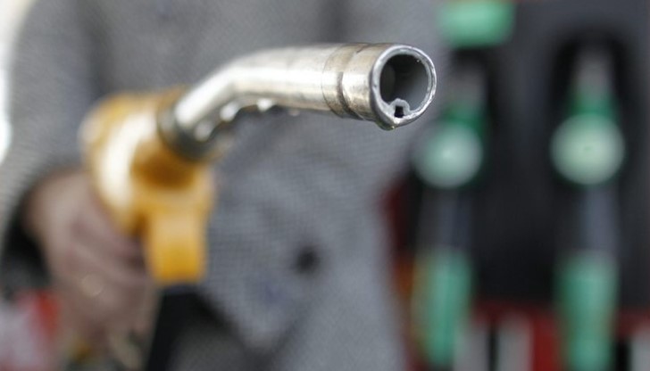 Цените на масовия бензин в България са по-високи, отколкото в други 12 държави от ЕС