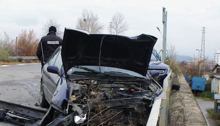 От МВР нито отрекоха, нито потвърдиха дали шофьорът на спрения за проверка автомобил е поискал да избяга От МВР нито отрекоха, нито потвърдиха дали шофьорът на спрения за проверка автомобил е поискал да избяга