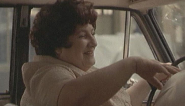 Актрисата живееше в малкия родопски град въпреки славата и въпреки поканите да стъпи на столична сцена