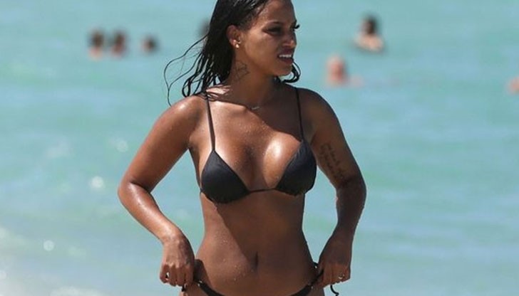 Бившата годеница на Марио Балотели - Фани Негуеша, подлуди мъжете в Маями