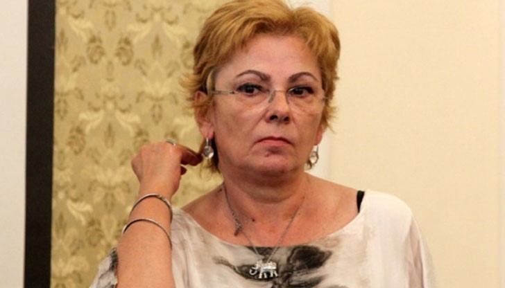 Тя коментира, че няма конфликт на интереси!!! Тя коментира, че няма конфликт на интереси!!!