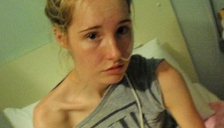 На 14 години Джеми е приета по спешност в болница, тежала е само 26 килограма