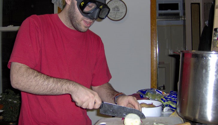 Учени обясниха защо лука ни разплаква