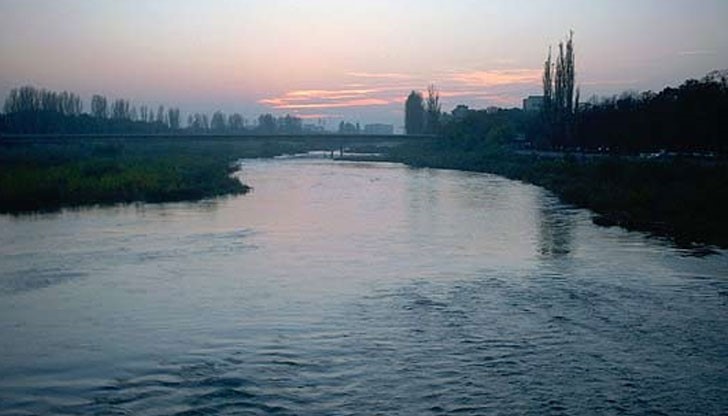 Издирването продължава с пълна сила и към настоящия момент, но все още няма открито тяло Издирването продължава с пълна сила и към настоящия момент, но все още няма открито тяло