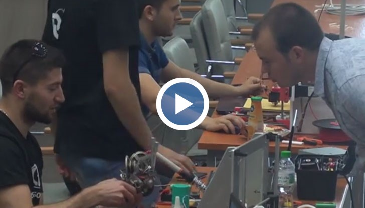 Русенският университет бе домакин на състезание по роботика и мехатроника