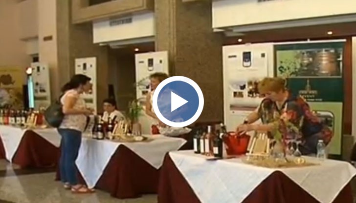 12 международни винарни участваха в третото по ред дунавско винарско изложение