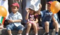 Българските деца проговарят първо на чужд език