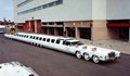 Най-дългата лимузина в света разполага с басейн