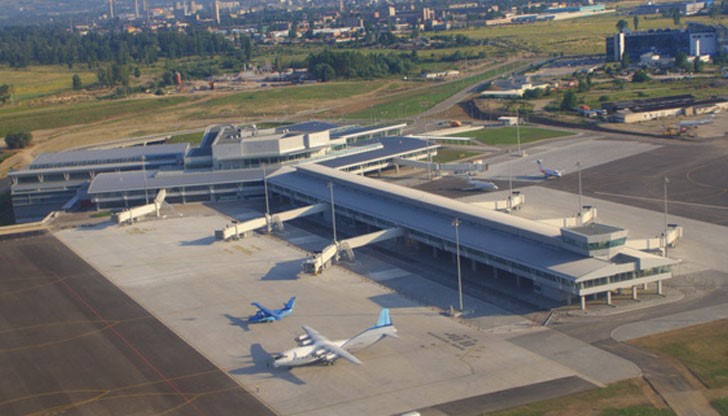 Първият отменен полет от Истанбул за София беше за 9.05 часа, а вторият – в обратна посока, за 10.00 часа