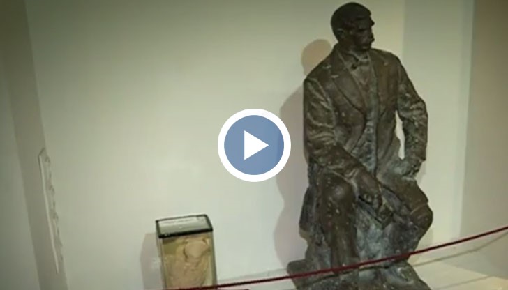 Стъкленицата със сърцето на поета Иван Вазов ще бъде показана за първи път от три десетилетия насам