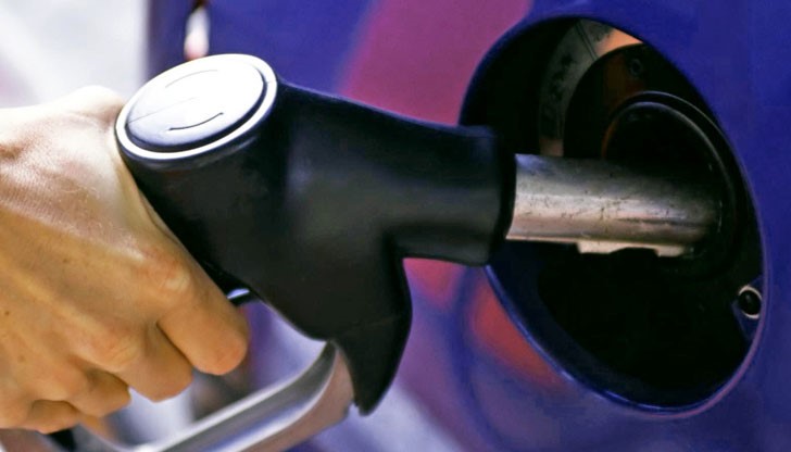 На фона на поредна месечна дефлация (-0,1%), която отчита националната статистика, цената на нафтата се покачва с 5,5% На фона на поредна месечна дефлация (-0,1%), която отчита националната статистика, цената на нафтата се покачва с 5,5%