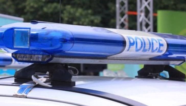 За да оправдае липсващата сума, мъжът инсценирал грабеж, като се сам се ударил с камък по главата За да оправдае липсващата сума, мъжът инсценирал грабеж, като се сам се ударил с камък по главата