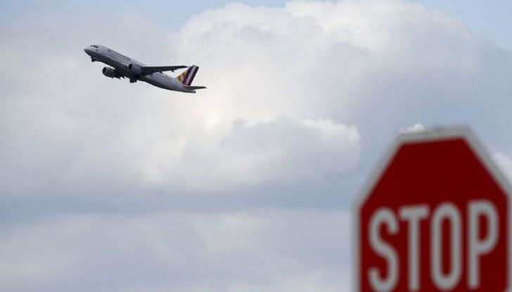Полетите се отменят заради стачка на стюардесите
