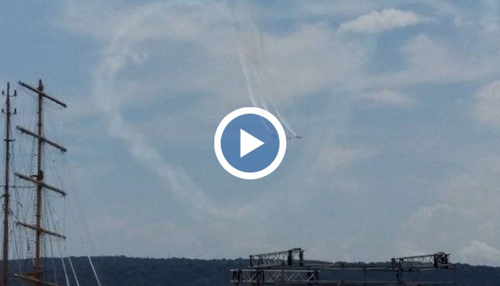 самоделни модели Flugtag, 4 самолета на Red Bull направиха страхотна атракция за зрителите