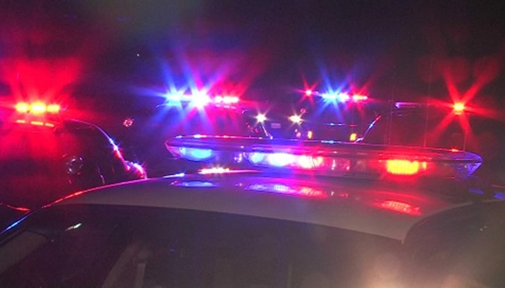 От тълпата се раздали изстрели и кметът паднал бездиханен От тълпата се раздали изстрели и кметът паднал бездиханен