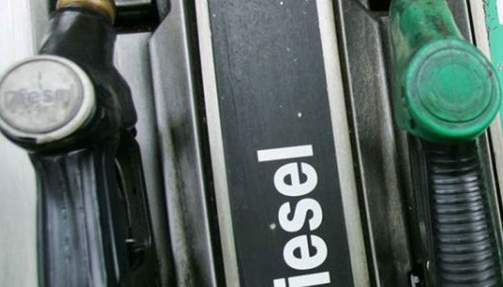 Вече два месеца една колонка за дизел на бензиностанцията на Веселин Марешки в Габрово е „ под особен надзор” от две държавни институции