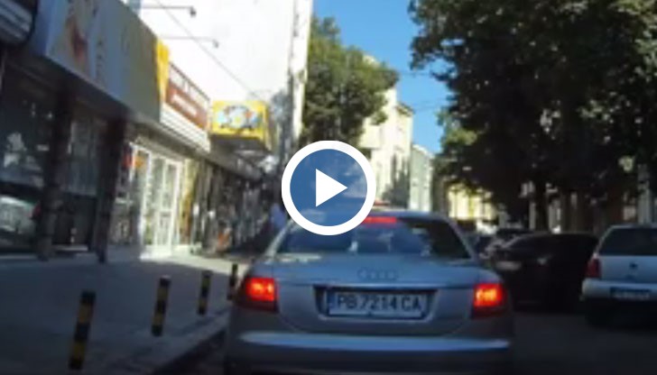 Нервен шофьор си разчиства пътя със стрелба във въздуха в Пловдив