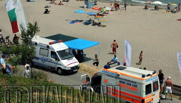 Парапланеристът вчера падна от около десет метра в Морската градина на Бургас