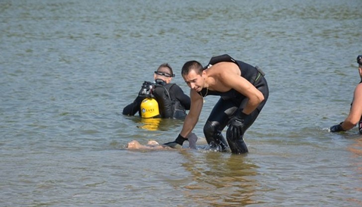 Издирваният от няколко дни 54-годишен мъж бе открит мъртъв в реката
