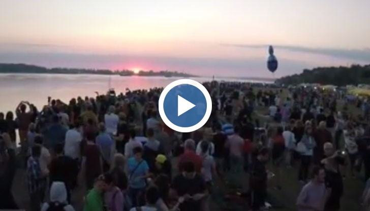 Стотици хора посрещнаха July Morning на брега на Дунав – в Тутракан