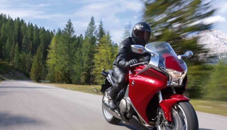 Целта е хората да не се изръсват с крупни суми за застраховка за цяла година Целта е хората да не се изръсват с крупни суми за застраховка за цяла година