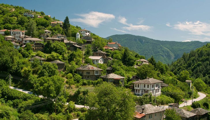 30 000 нашенци напуснали страната, 25 000 чужденци са дошли 30 000 нашенци напуснали страната, 25 000 чужденци са дошли