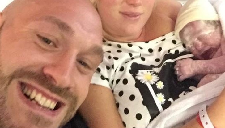 Световният шампион стана баща за трети път!