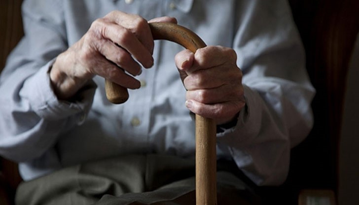 65-годишната съседка подала жалба в полицията