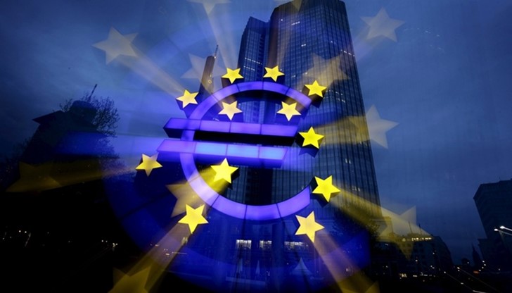 Към май 2016 г. вътрешният и външният са 13,3 млрд. евро, или около 26,6 млрд. лв