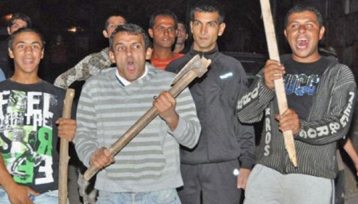 Пияни цигани атакуваха полицейски патрул в ромския квартал „Победа“