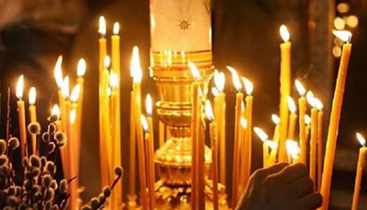 В православния календар се чества Св. великомъченик Пантелеймон