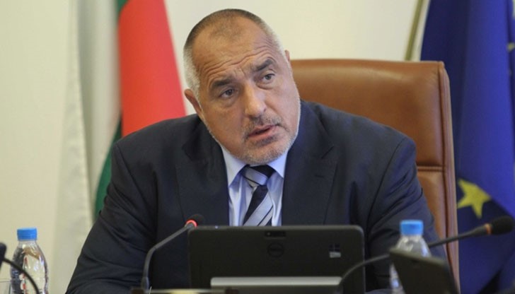 Премиерът уверява, че не съществуват рискове за България след преврата в съседката ни
