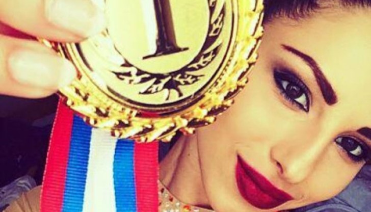 Ина Ананиева е била на посещение на Цвети Стоянова в "Пирогов" Ина Ананиева е била на посещение на Цвети Стоянова в "Пирогов"