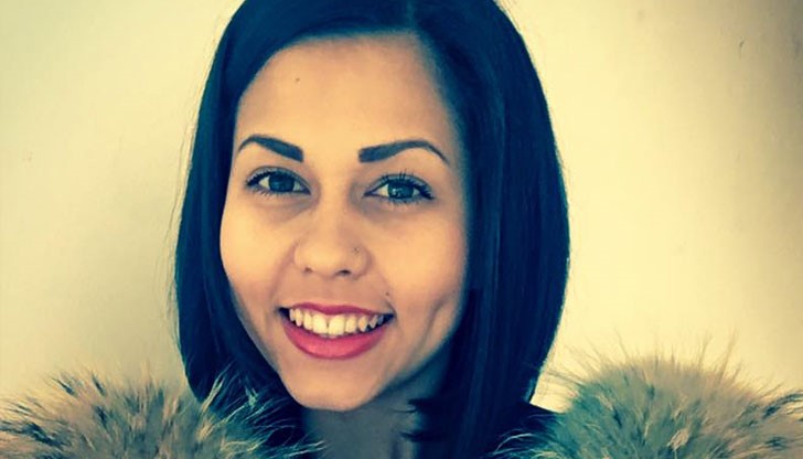 Калина Иванова успя да взриви социалните мрежи с разголеното си селфи край басейна