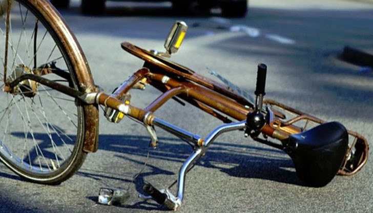 При удара е пострадал тежко велосипедистът При удара е пострадал тежко велосипедистът