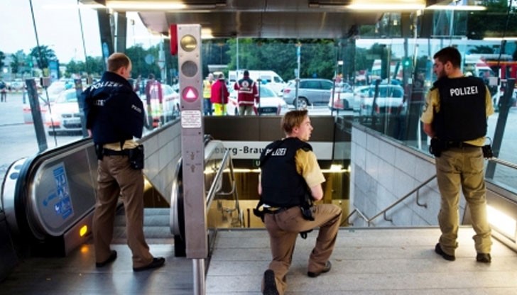 Касапинът от Мюнхен е действал по подобие на атентаторите от „Шарли Ебдо”, заяви Николай Радулов Касапинът от Мюнхен е действал по подобие на атентаторите от „Шарли Ебдо”, заяви Николай Радулов