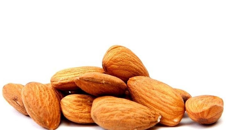 Некултивираният бадем съдържа цианид и е отровен, ако го консумирате суров