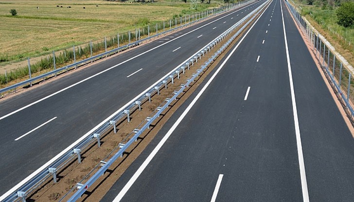 Приоритет трябва да бъде създаването на транспортен коридор Варна - Русе чрез плавателен канал, жп линия и магистрала „Хемус“