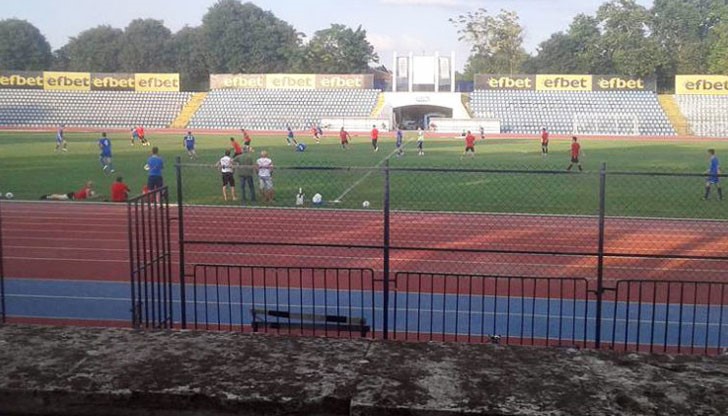 Локо (Русе) победи юношите на Дунав до 19 г. с 3:1 Локо (Русе) победи юношите на Дунав до 19 г. с 3:1